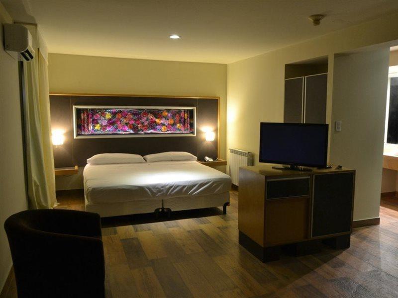 Plaza Paradiso Petit Hotel Чакрас де Кория Екстериор снимка