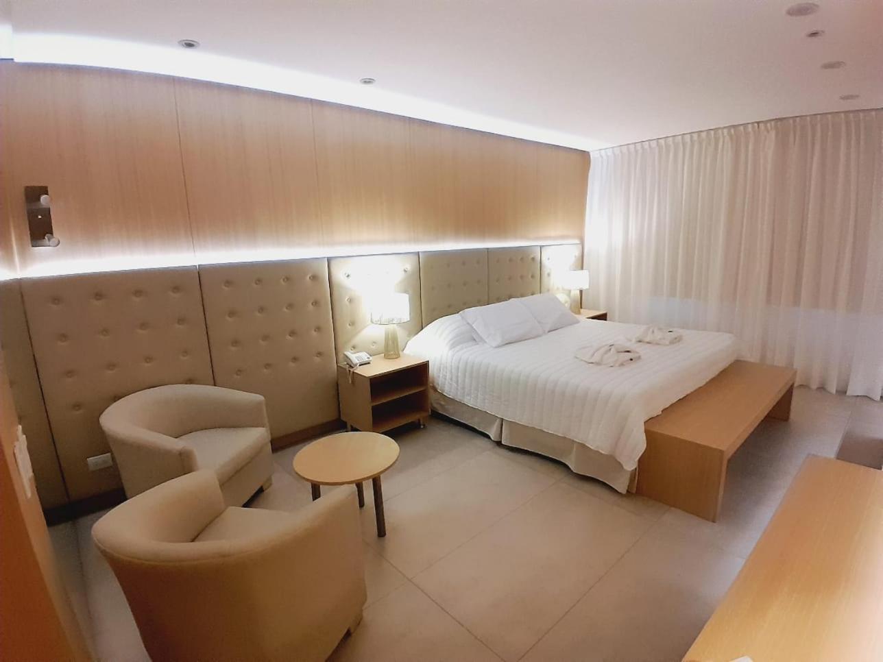 Plaza Paradiso Petit Hotel Чакрас де Кория Екстериор снимка
